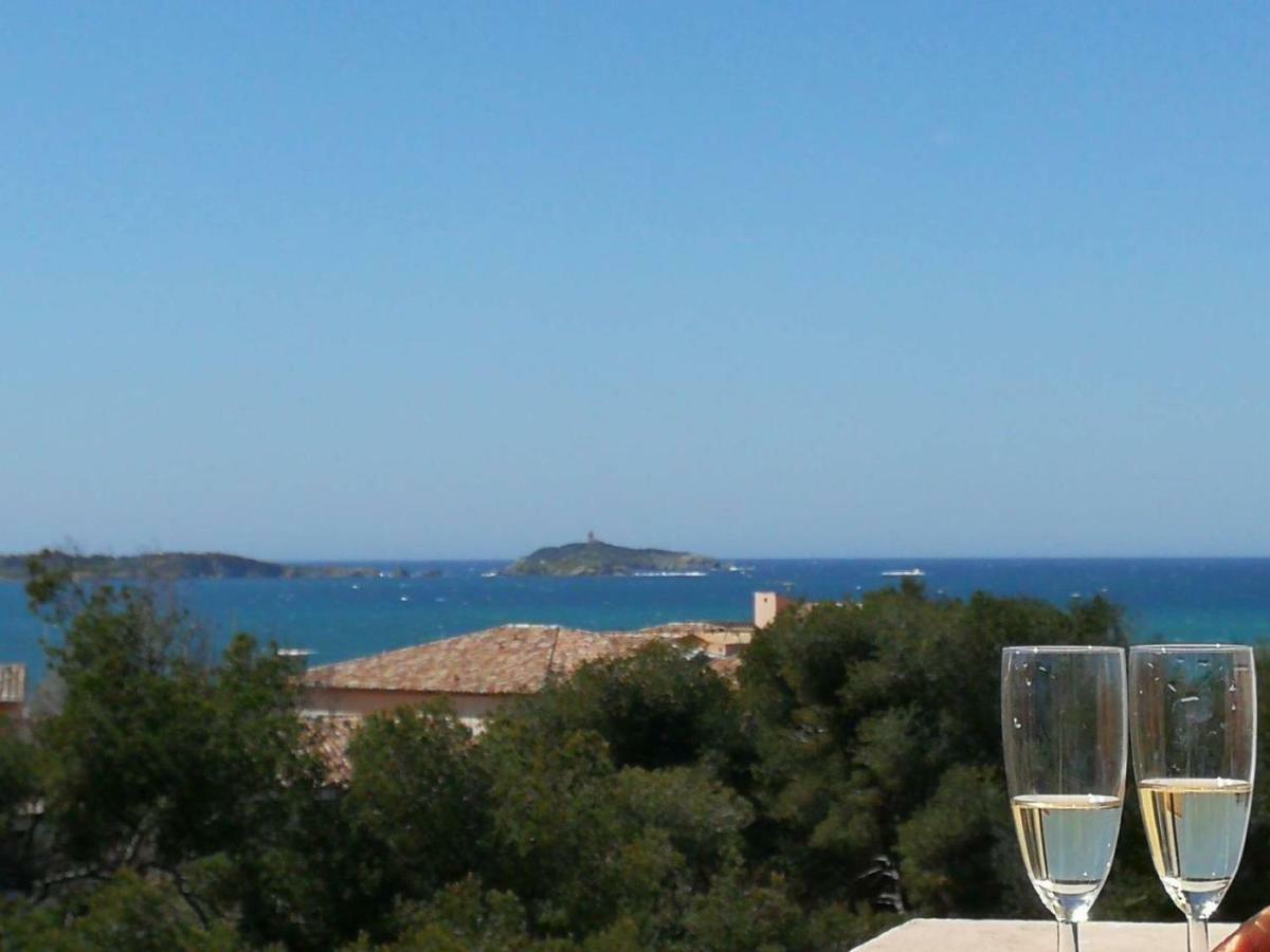 T2 climatisé domaine de la Coudoulière devant la plage, terrasse vue mer au milieu de la pinède au calme sans vis à vis dernier étage Six-Fours-les-Plages Exterior foto